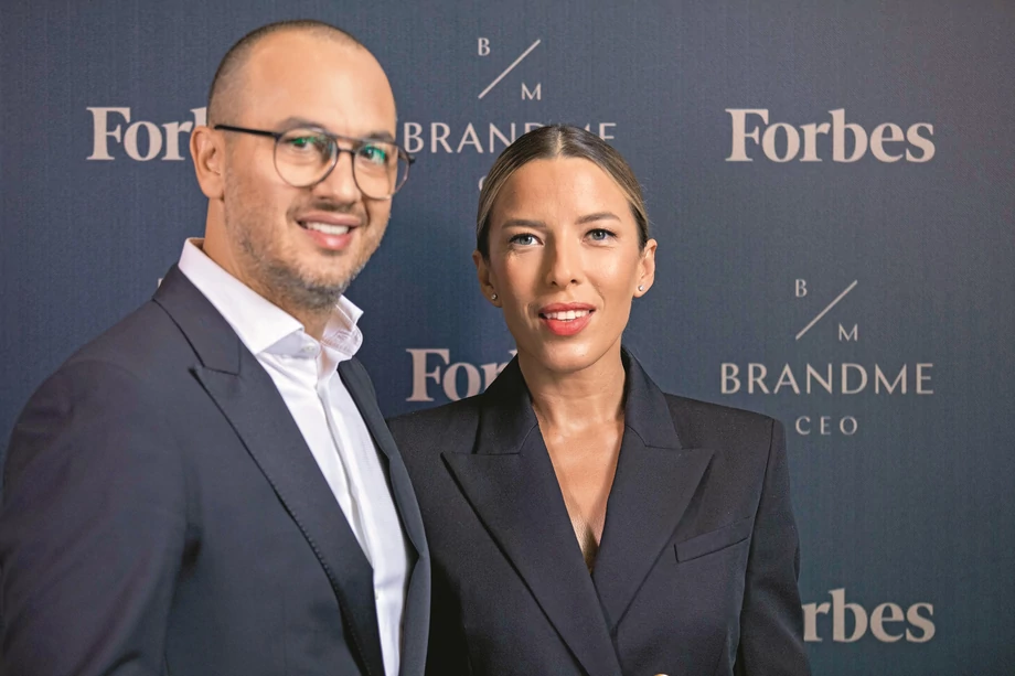 Kapituła BrandMe CEO przyznała wspólną nagrodę duetowi w życiu i pracy: Ewie Chodakowskiej i Lefterisowi Kavoukisowi z Bebio