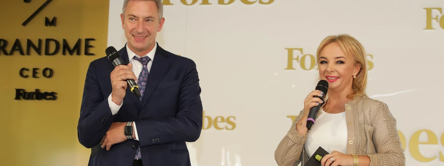 Na zdjęciu Paweł Zielewski, redaktor naczelny „Forbesa”, oraz Beata Mońka, business executive w BMBC&Business Partnering